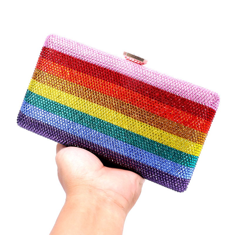 Interior Design Ai Free - قوس قزح اليد تحمل مساء عشاء